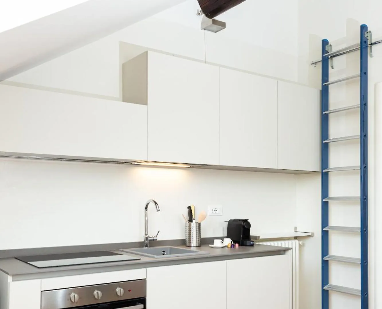 Rose Exclusive Apartment Milan Italy