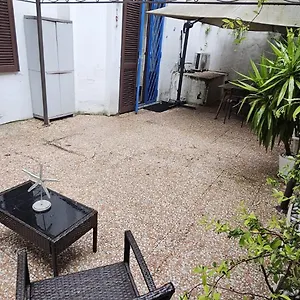 House In The Center Of Appartamento